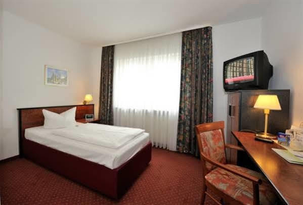 Rhein Neckar Hotel Mannheim Buitenkant foto